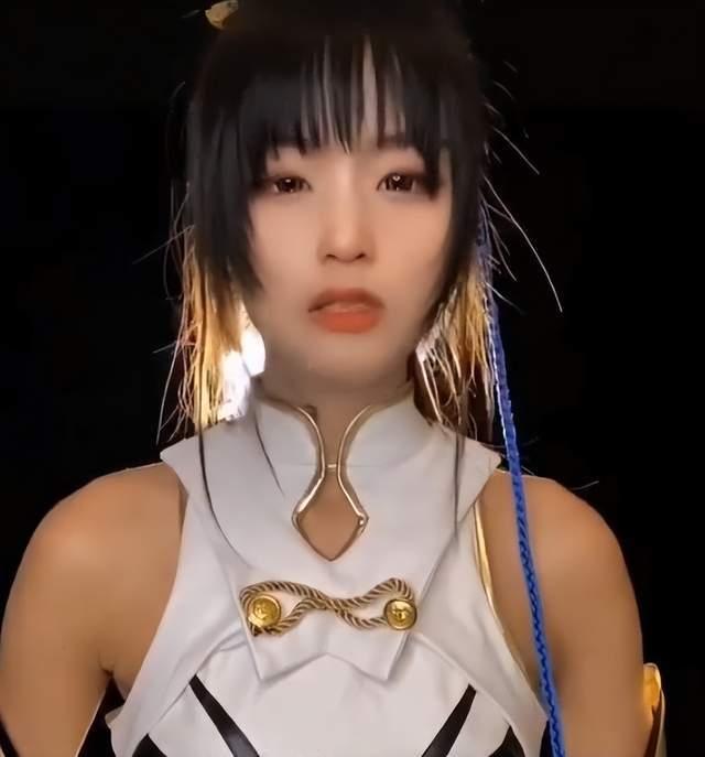 小慧君吃瓜网红视频大全,揭秘网络红人幕后故事